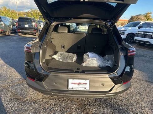 New 2026 Chevrolet Equinox EV LT image 29