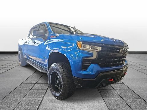 Used 2022 Chevrolet Silverado 1500 LT Trail Boss w/ Convenience Package II AWD/4WD image 3