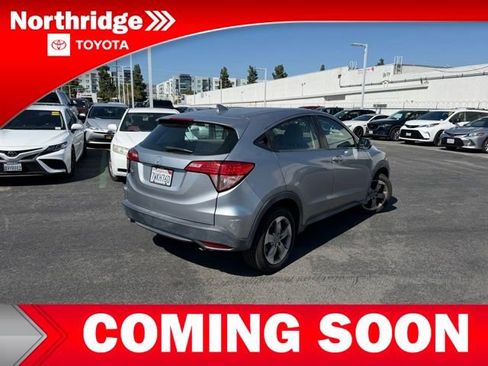 Used 2017 Honda HR-V LX image 4