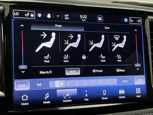 Used 2022 Chrysler Pacifica Limited w/ S Appearance Package FWD image 21