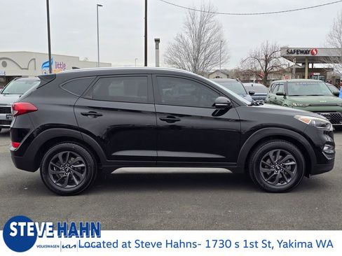 Used 2017 Hyundai Tucson SE Plus w/ Cargo Package image 6