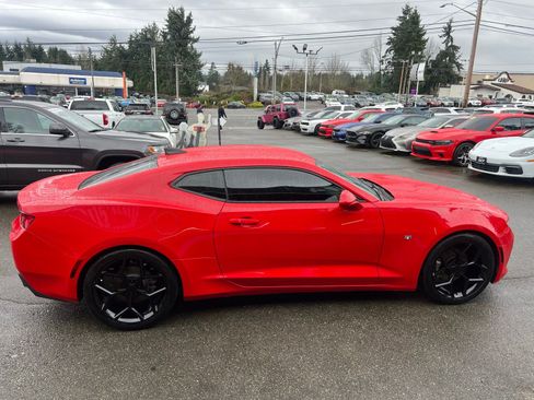 Used 2018 Chevrolet Camaro LT image 5