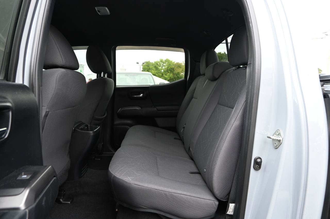 Used 2018 Toyota Tacoma TRD Sport w/ Technology Package AWD/4WD image 26