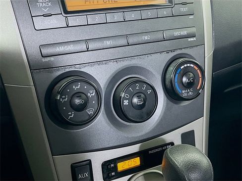 Used 2010 Toyota Corolla S image 17