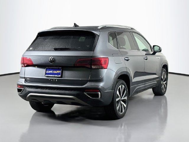 Certified 2022 Volkswagen Taos SE FWD image 7
