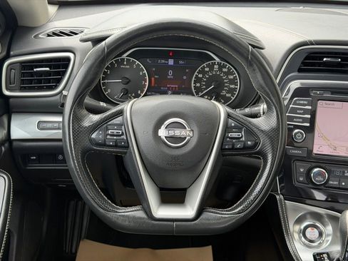 Used 2023 Nissan Maxima SL FWD image 16