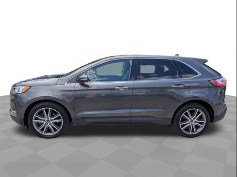 Used 2019 Ford Edge Titanium w/ Cold Weather Package AWD/4WD image 7