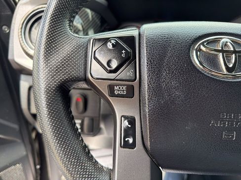 Used 2021 Toyota Tacoma TRD Off-Road w/ Technology Package AWD/4WD image 25