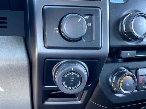 Used 2016 Ford F150 XLT w/ Equipment Group 302A Luxury image 31