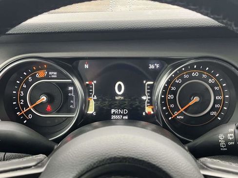 Used 2021 Jeep Wrangler Unlimited Sport image 32