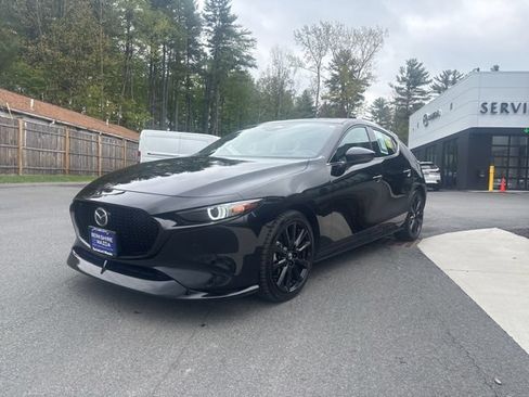 Used 2024 MAZDA MAZDA3 Hatchback w/Premium Plus Pkg AWD/4WD image 3
