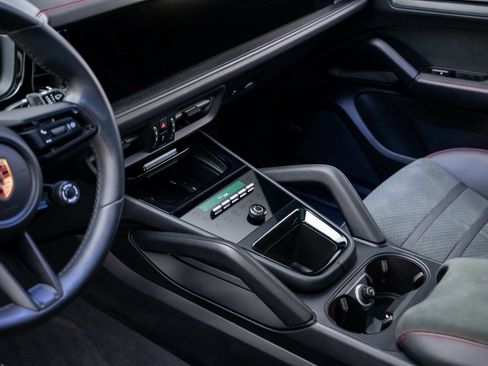 Certified 2025 Porsche Cayenne GTS AWD/4WD image 13