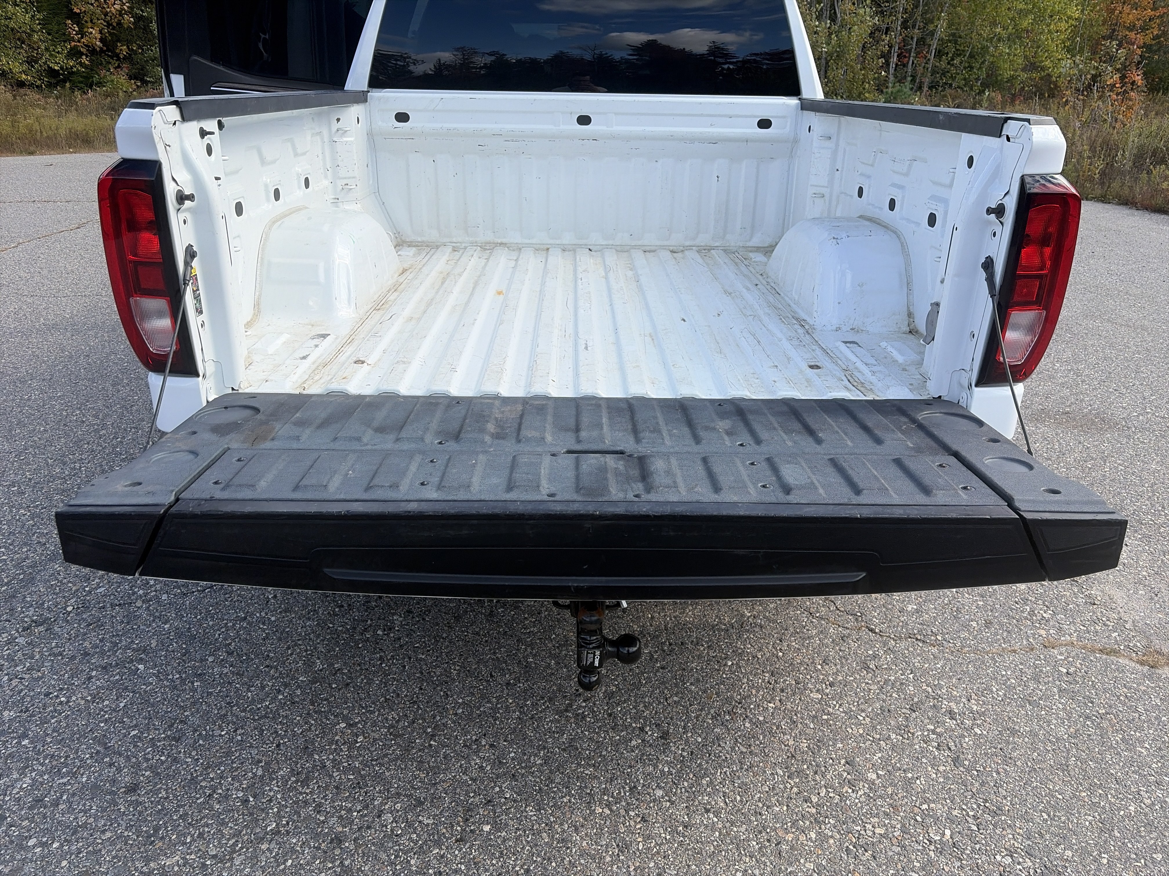 Used 2022 GMC Sierra 1500 SLE AWD/4WD image 17