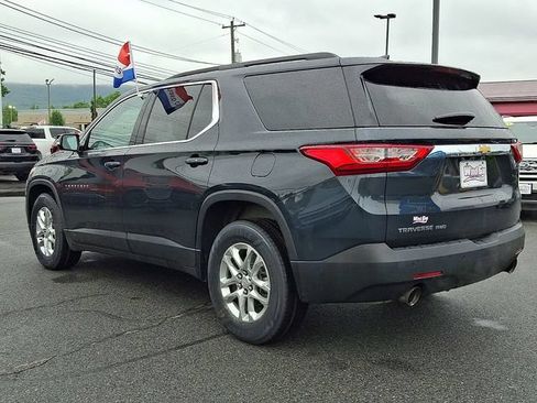 Certified 2020 Chevrolet Traverse LT w/ Driver Confidence II Package AWD/4WD image 4