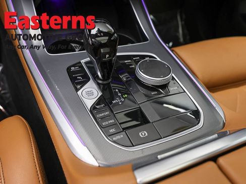 Used 2023 BMW X5 xDrive40i w/ M Sport Package AWD/4WD image 13