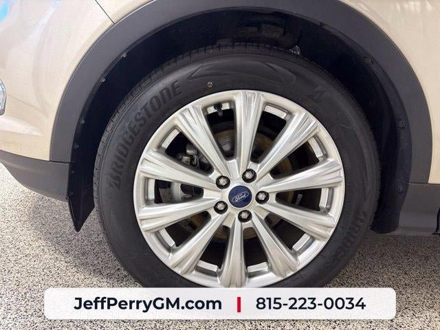 Used 2017 Ford Escape Titanium FWD image 35