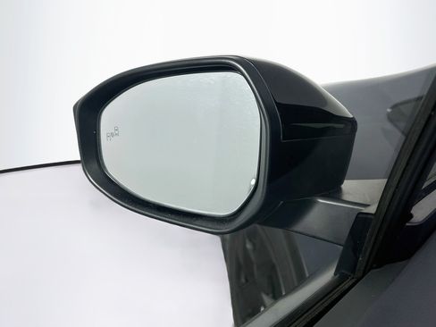 Used 2025 Toyota Prius LE FWD image 16