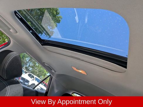 Used 2025 Hyundai Venue SEL FWD image 20