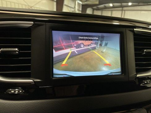 Used 2024 Chrysler Voyager LX FWD image 19