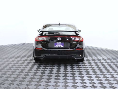 Used 2023 Honda Civic Sport image 8