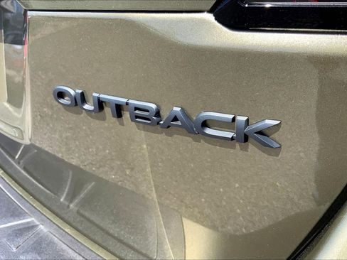 Certified 2025 Subaru Outback Onyx Edition image 10