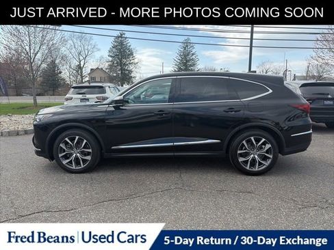 Used 2023 Acura MDX SH-AWD w/ Technology Package image 4