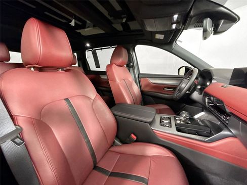 Used 2025 MAZDA CX-70 3.3 Turbo S w/ Premium Package image 43