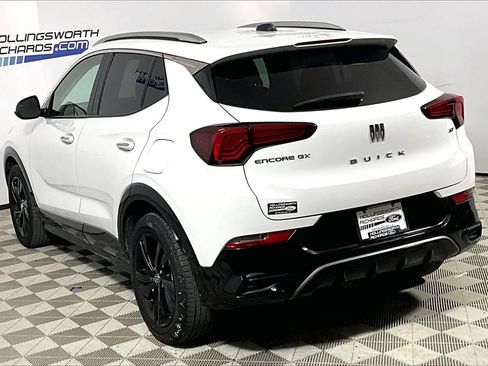 Used 2024 Buick Encore GX Sport Touring w/ Comfort Package image 8