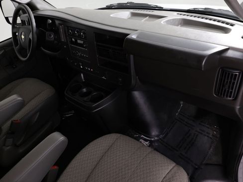 Used 2024 Chevrolet Express 3500 LT w/ LT Preferred Equipment Group RWD image 27
