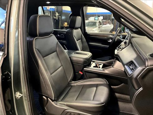 Used 2023 Chevrolet Tahoe Premier w/ Premium Package 2 image 11