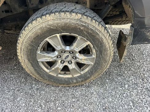 Used 2017 Ford F150 XLT w/ XTR Package image 11