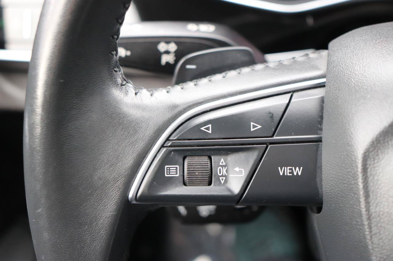 Used 2019 Audi Q8 Prestige AWD/4WD image 36