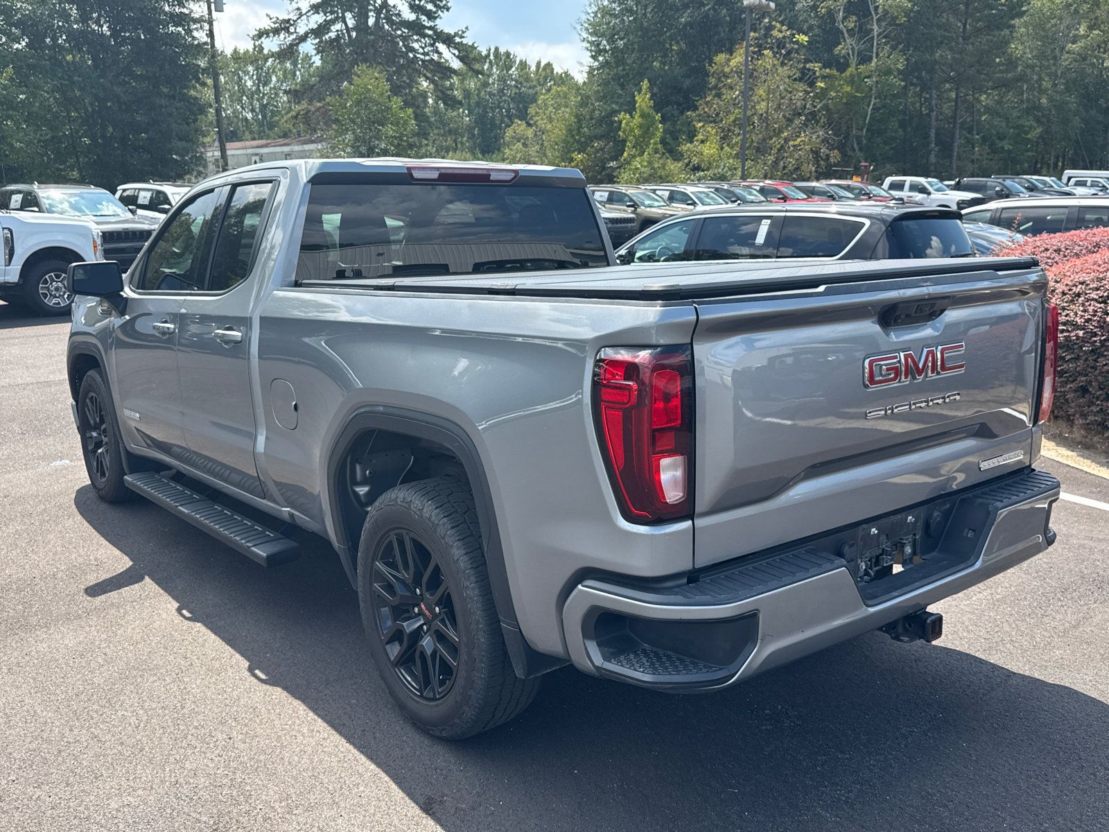 Used 2023 GMC Sierra 1500 Elevation RWD image 7