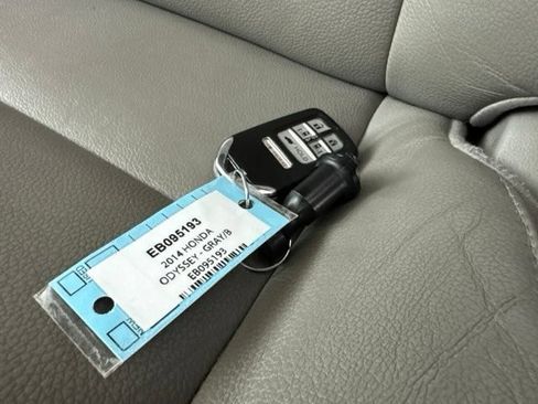 Used 2014 Honda Odyssey EX-L image 35