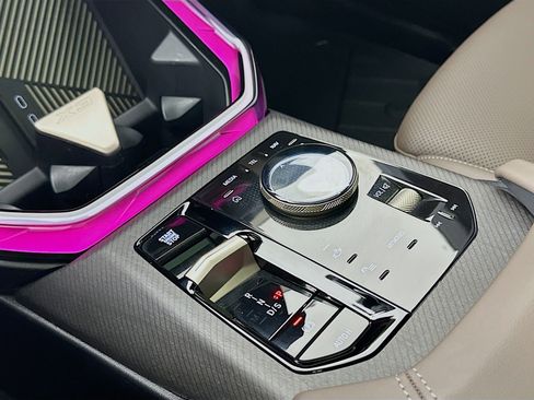 Used 2025 BMW X3 xDrive30i w/ Premium Package image 18