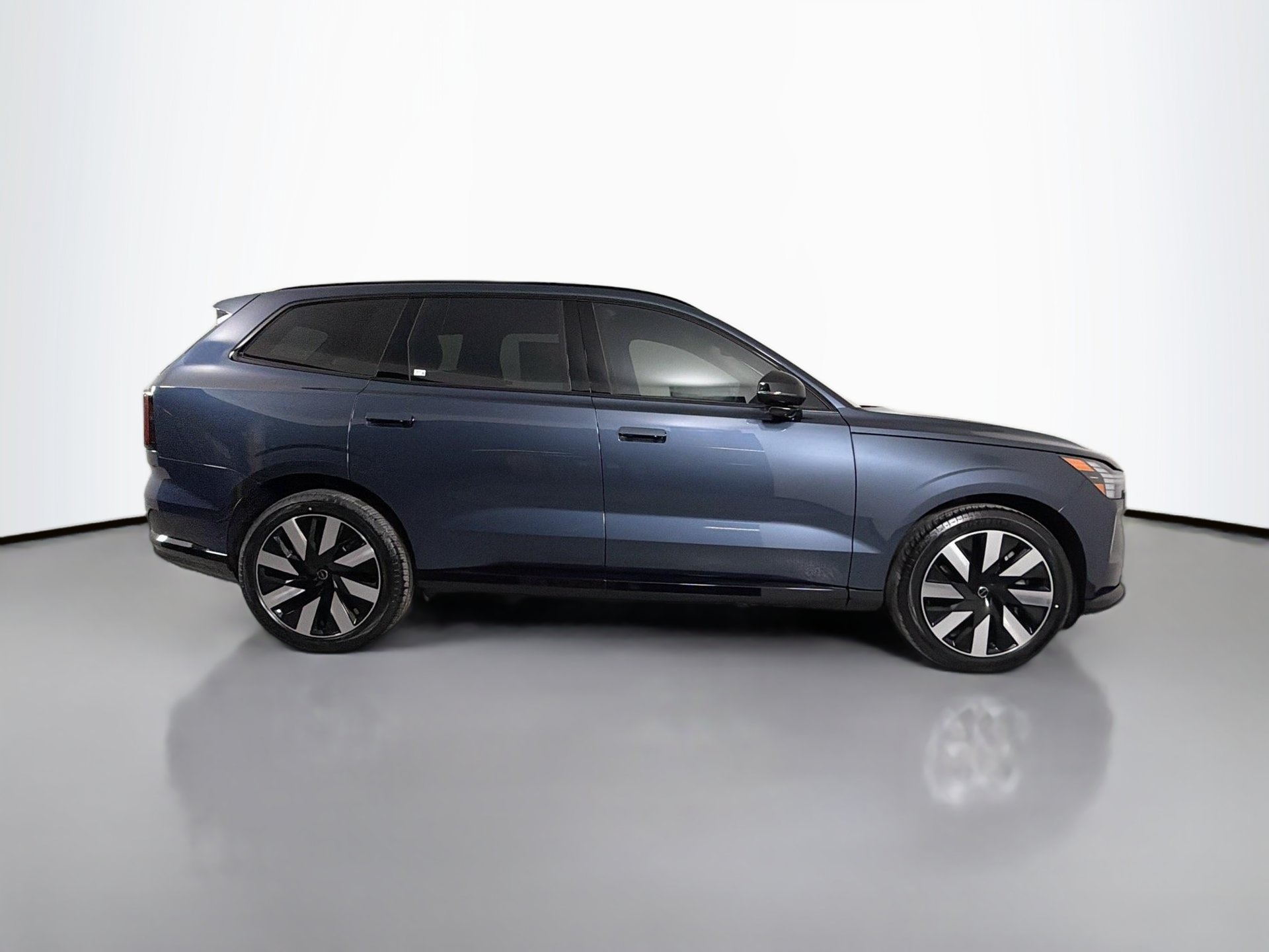 New 2026 Volvo EX90 Ultra AWD/4WD image 4