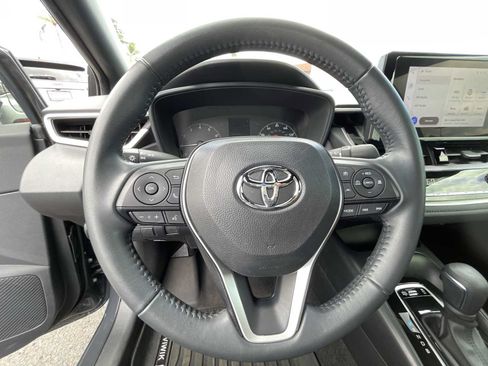 Used 2024 Toyota Corolla SE FWD image 11