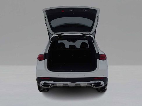Used 2026 Mercedes-Benz GLC 300 4MATIC image 9
