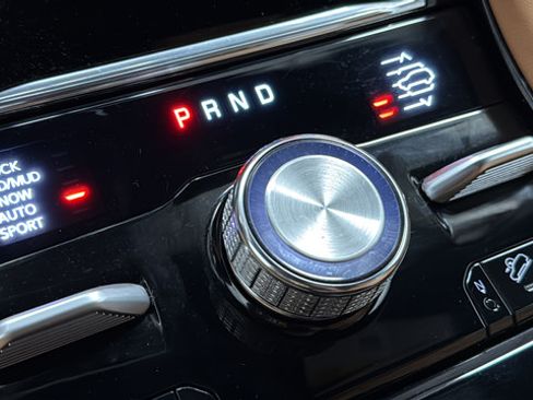 Used 2025 Jeep Grand Cherokee Summit AWD/4WD image 19