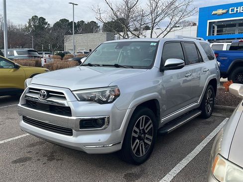 Used 2020 Toyota 4Runner Limited image 6