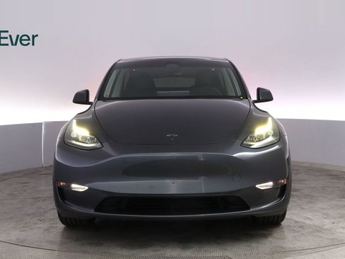 Used 2023 Tesla Model Y Long Range AWD/4WD image 12