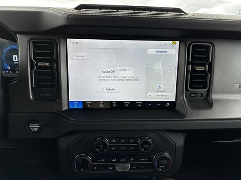 New 2025 Ford Bronco Badlands image 16