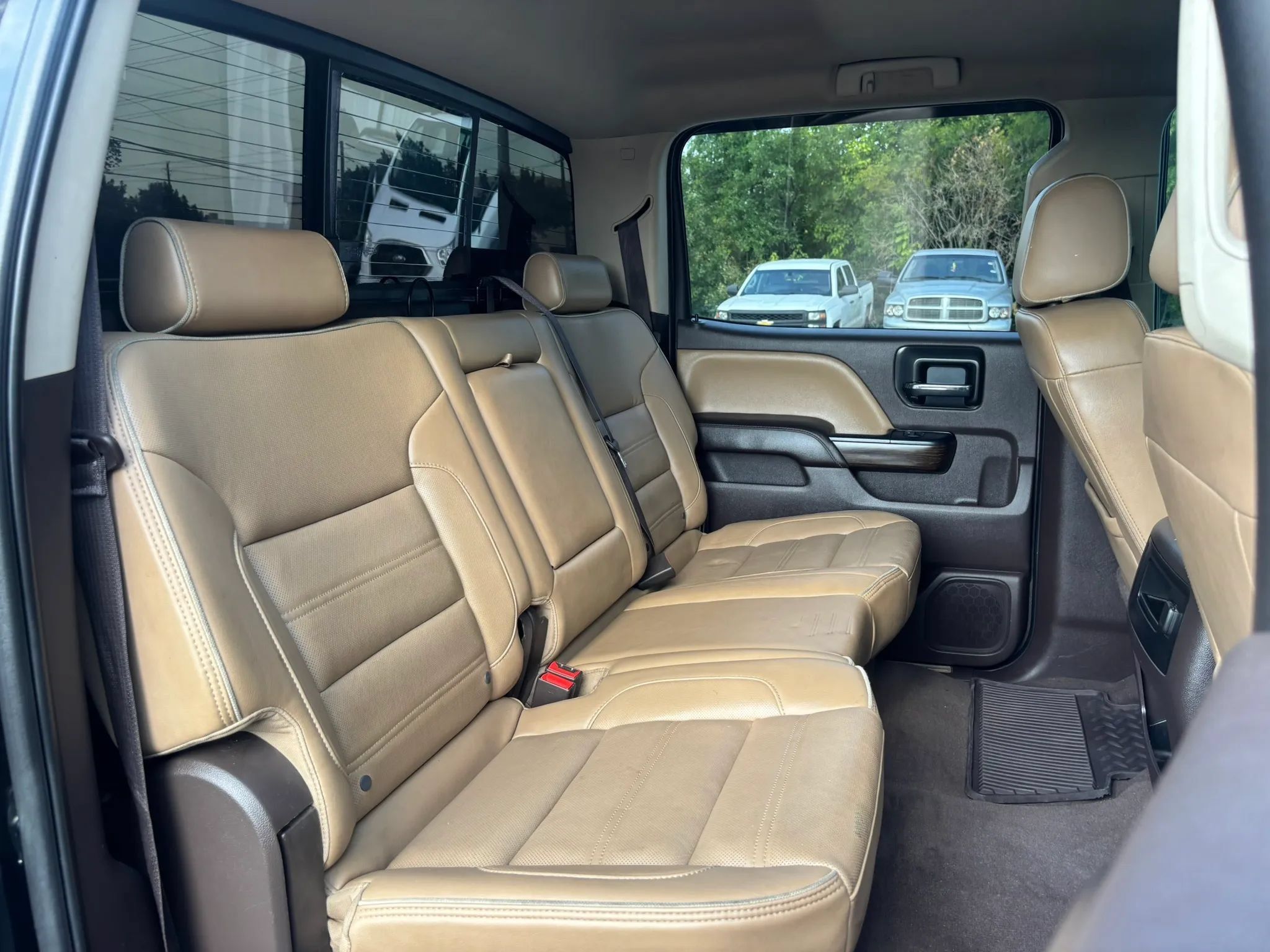 Used 2019 GMC Sierra 3500 Denali w/ Duramax Plus Package AWD/4WD image 82