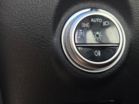 New 2026 Mercedes-Benz C 300 Sedan image 17