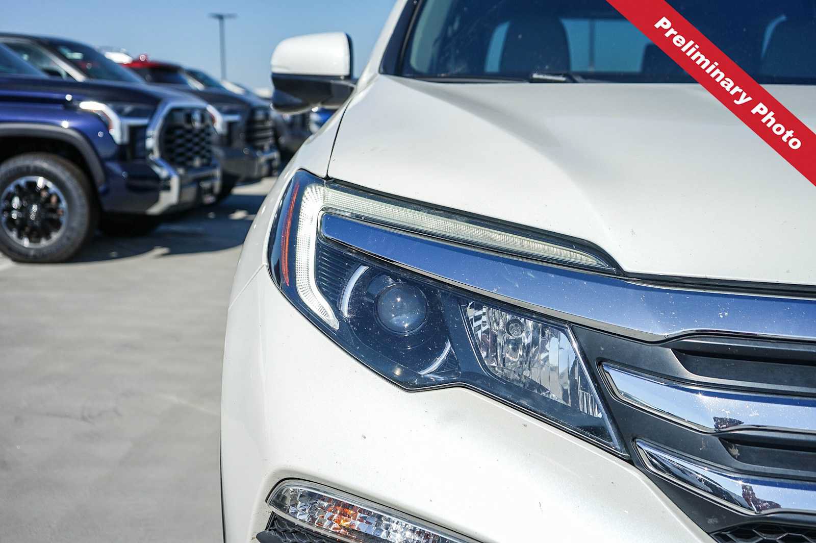 Used 2017 Honda Pilot EX-L image 4