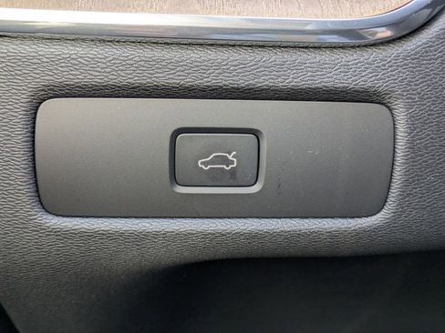 New 2026 Volvo XC60 B5 Plus w/ Protection Package Premier image 34