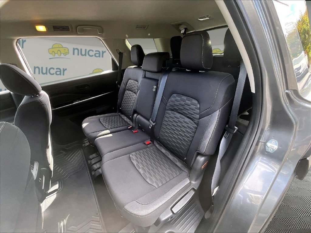 Used 2024 Nissan Pathfinder SV w/ Black Appearance Package AWD/4WD image 14