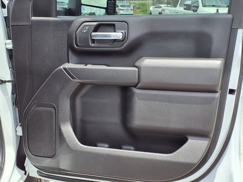 Used 2025 Chevrolet Silverado 3500 W/T AWD/4WD image 13
