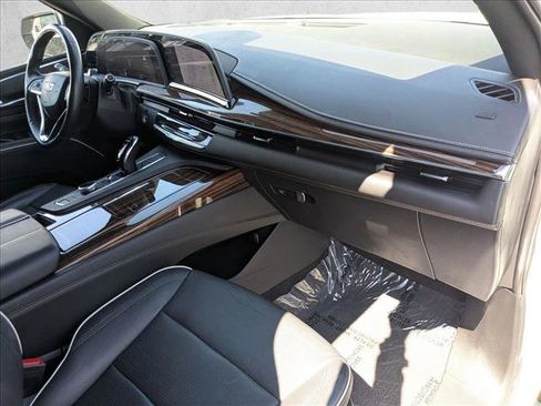 Used 2023 Cadillac Escalade Premium Luxury RWD image 27