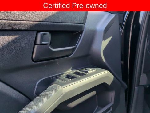 Used 2025 Toyota Tacoma SR5 AWD/4WD image 11